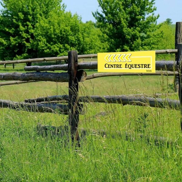 Flèche "Centre Équestre"