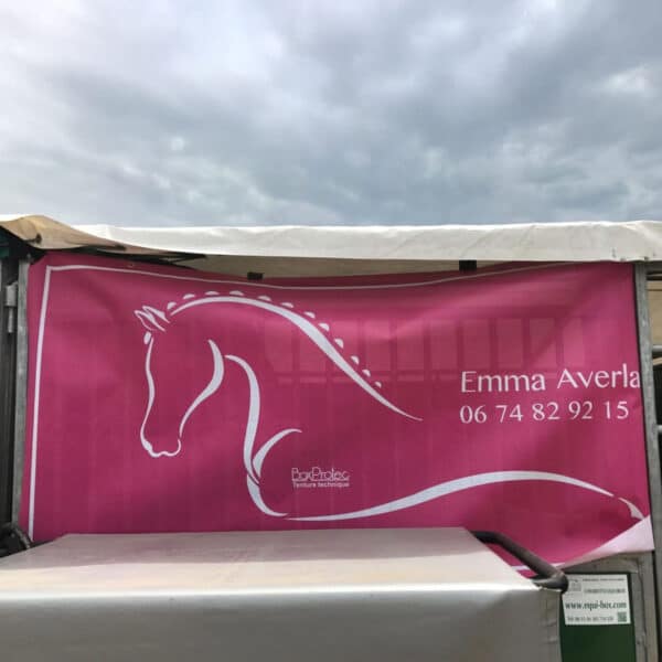 Tenture de box avec votre nom