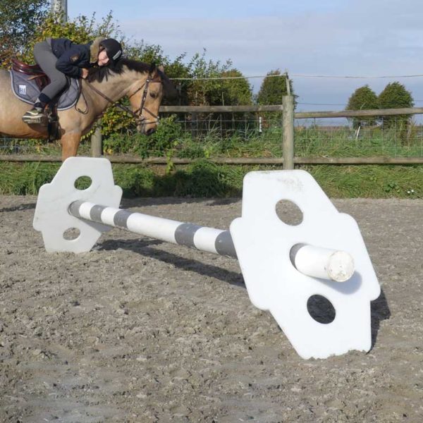 obstacle chevaux cavaletti double blanc