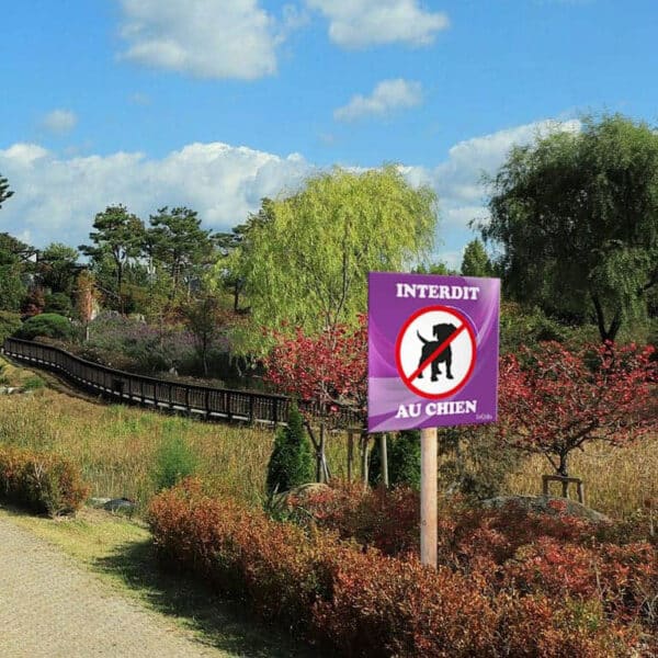 Panneau "Interdit au chien"