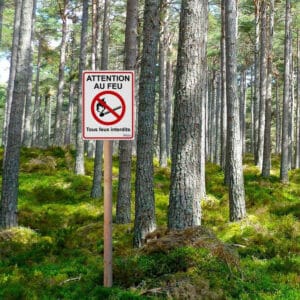 Panneau "Attention au feu"