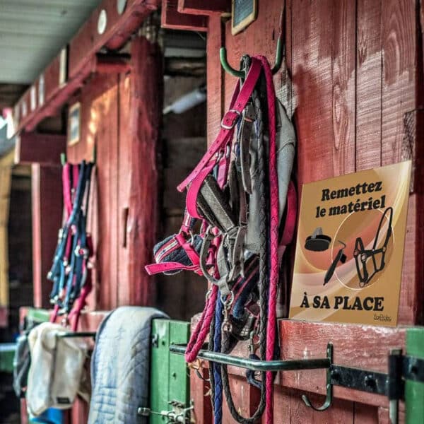 Panneau "Remettre le matériel à sa place"