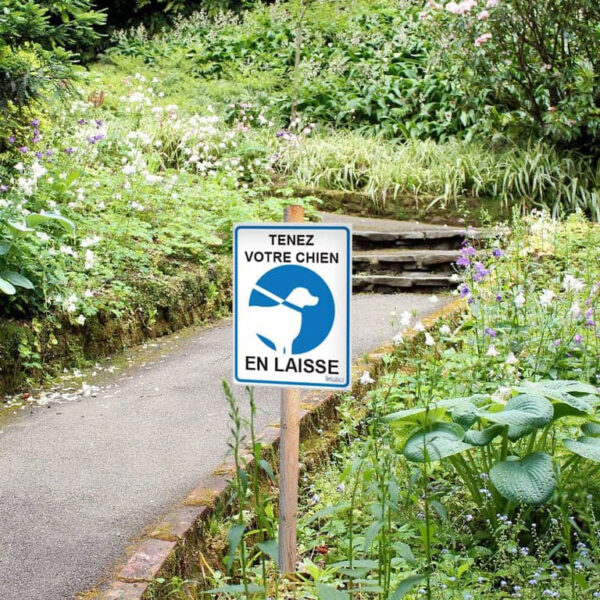 Panneau "Tenez votre chien en laisse" Panneau "Tenez votre chien en laisse"