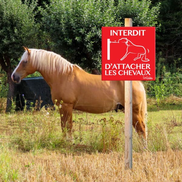 Panneau "Interdit d'attacher les chevaux"