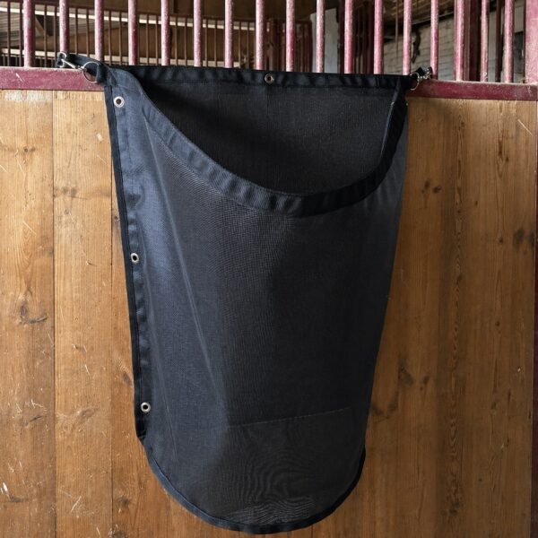 Filet à foin anti-gaspillage slow feeder pour chevaux